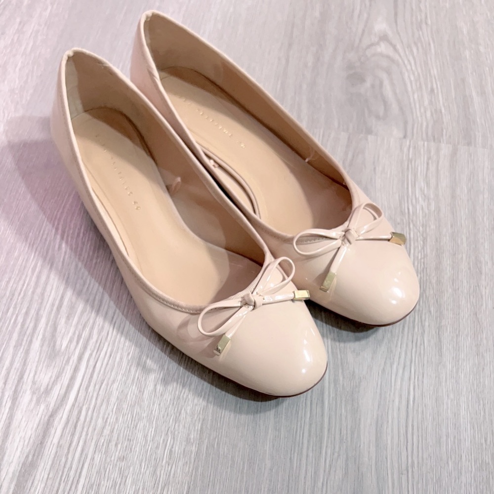 Salvatore style low heals